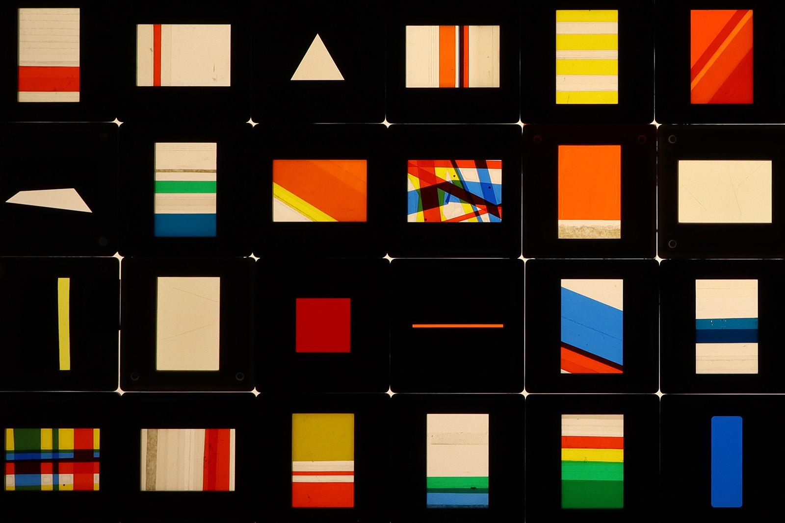 Sin título (Caja de luz con diapositivas 4), 2025 : Francisco Ugarte