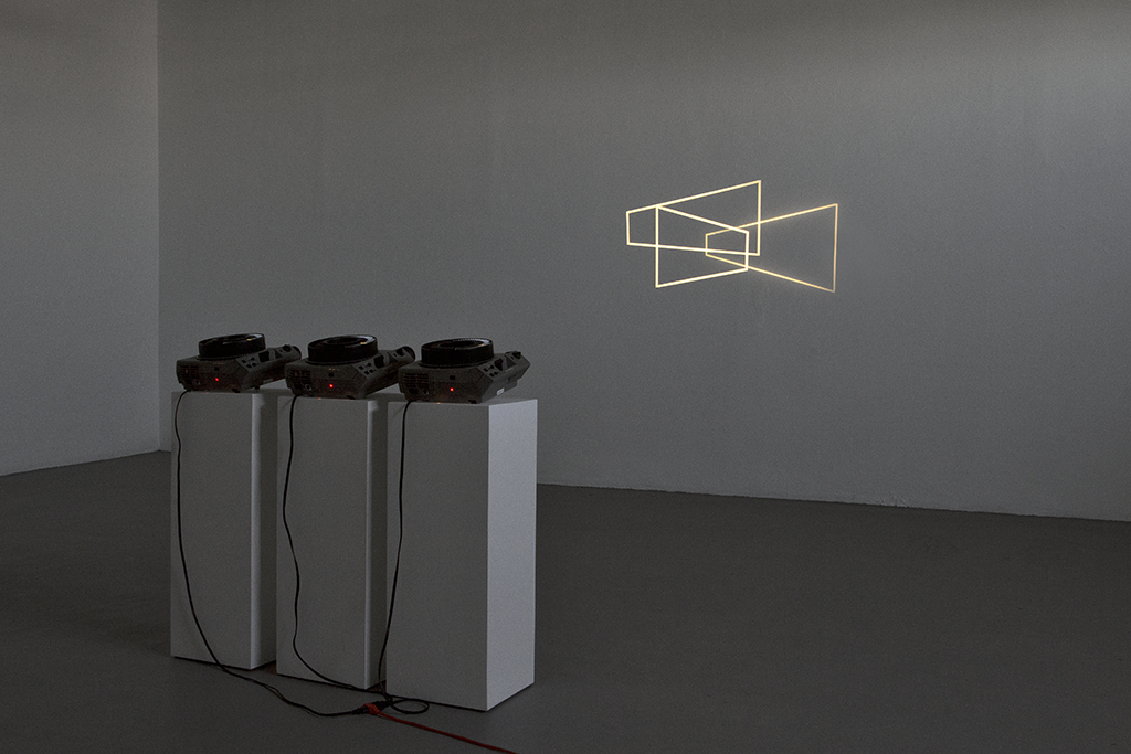 Sin título (Tres proyectores 2), 2010 : Francisco Ugarte