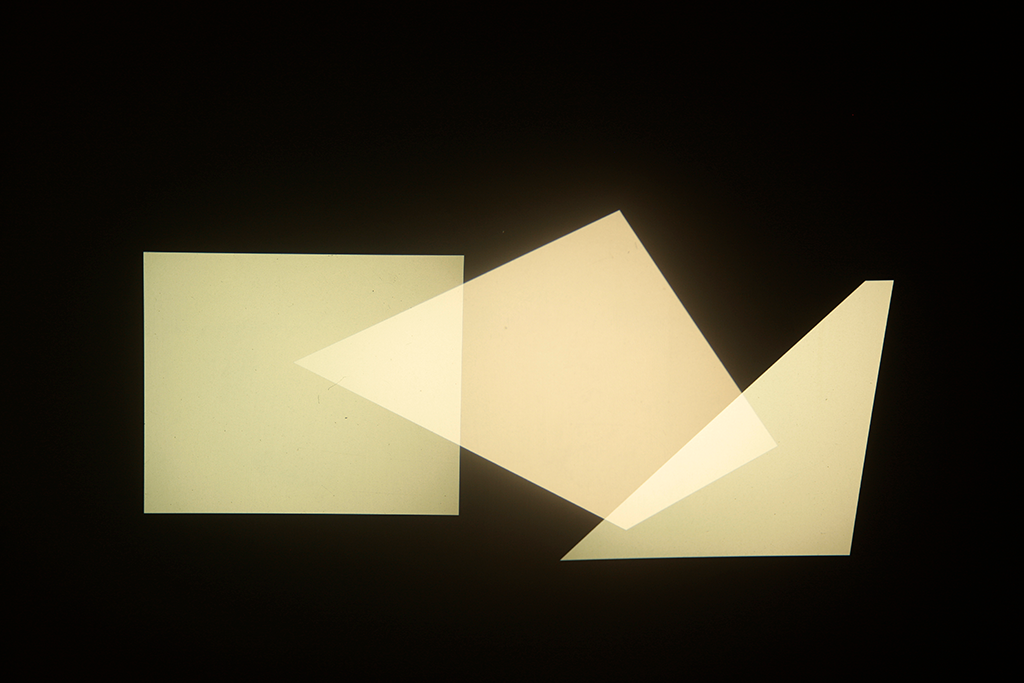 Sin título (tres proyectores, fotografías), 2013 : Francisco Ugarte