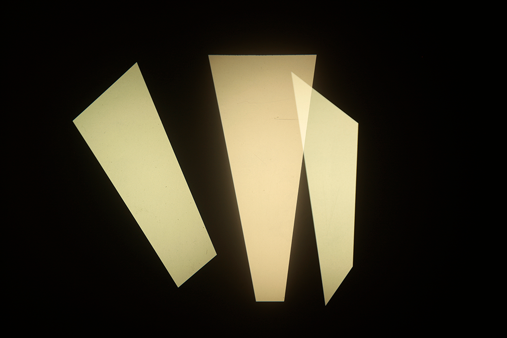 Sin título (tres proyectores, fotografías), 2013 : Francisco Ugarte