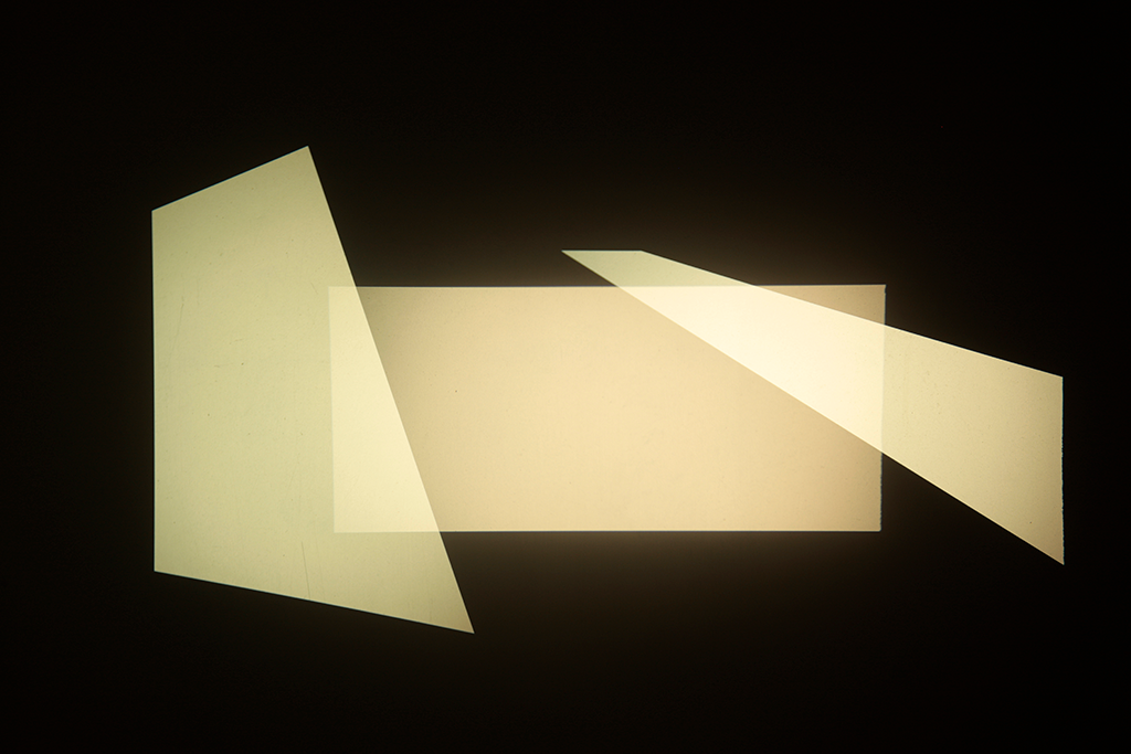 Sin título (tres proyectores, fotografías), 2013 : Francisco Ugarte