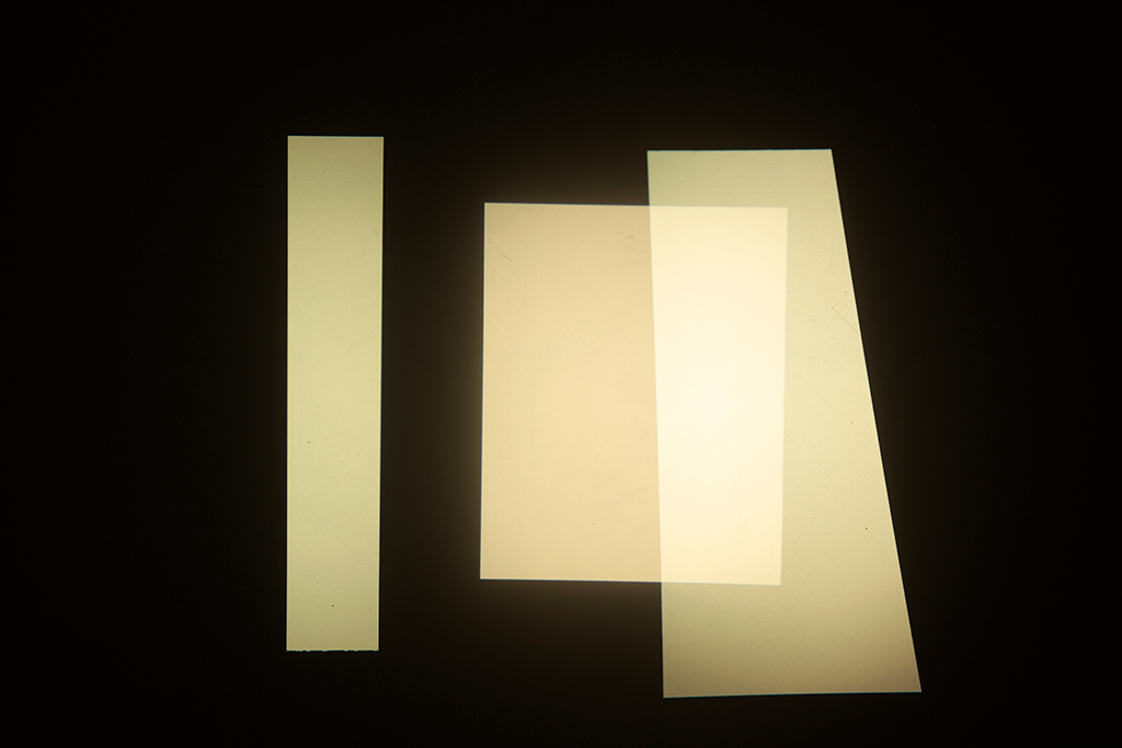 Sin título (tres proyectores, fotografías), 2013 : Francisco Ugarte