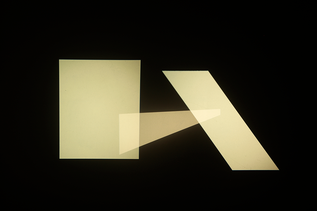 Sin título (tres proyectores, fotografías), 2013 : Francisco Ugarte