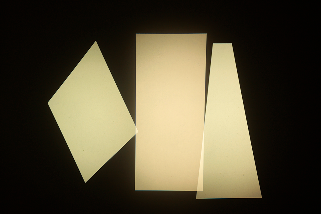 Sin título (tres proyectores, fotografías), 2013 : Francisco Ugarte